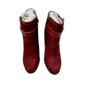 Izabella Rue Maroon Suede Ankle Booties Size 6